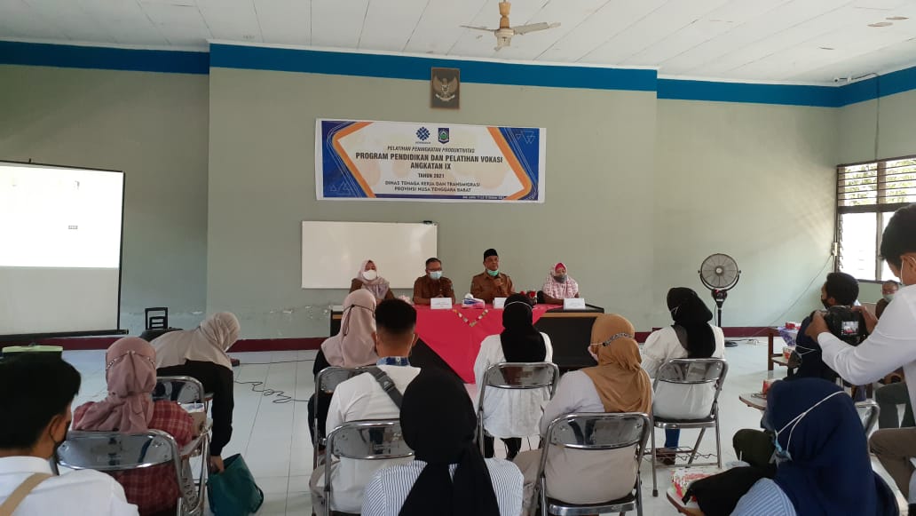 Dinas Tenaga Kerja Dan Transmigrasi Kabupaten Lombok Timur Bersama Dinas Tenaga Kerja Dan Transmigrasi Provinsi Nusa Tenggara Barat Melakukan Pelatihan Peningkatan Produktivitas Program Pendidikan & Pelatihan Vokasi Angkatan IX Tahun 2021.